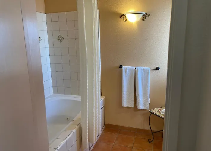 Best Western Rose Garden Inn